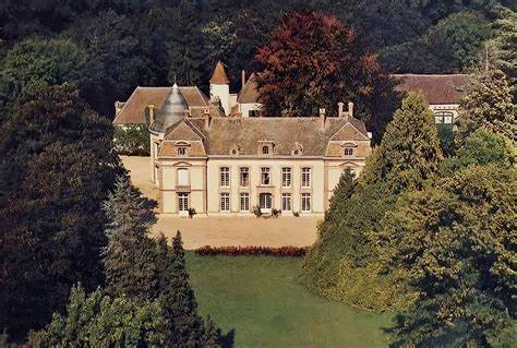 Dom du Petit Varennes         Serbonnes